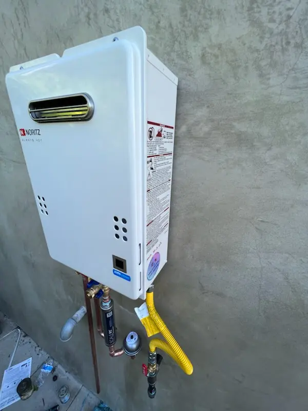 Tankless water heater installation for Lake Stevens Farms homes